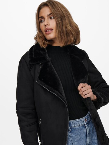 ONLY - Chaqueta de entretiempo 'Wilma' en negro