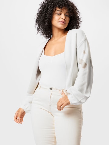 NU-IN Plus Knit cardigan in White: front