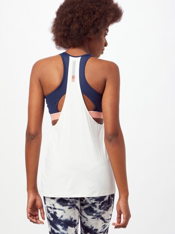 Superdry - Top deportivo en blanco