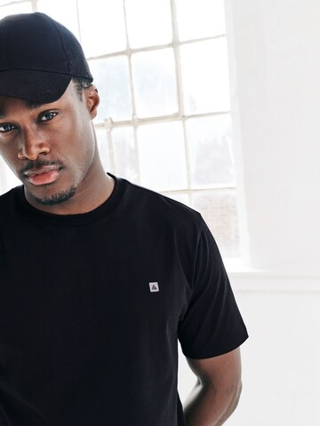 Next Póló - fekete