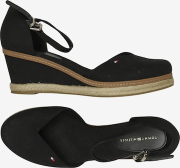 TOMMY HILFIGER Pumps 40 in Schwarz: Vorderseite