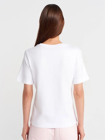 Dilvin T-Shirts in Weiß