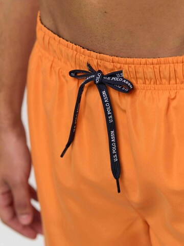 U.S. POLO ASSN. Zwemshorts ' UMAZA ' in Oranje