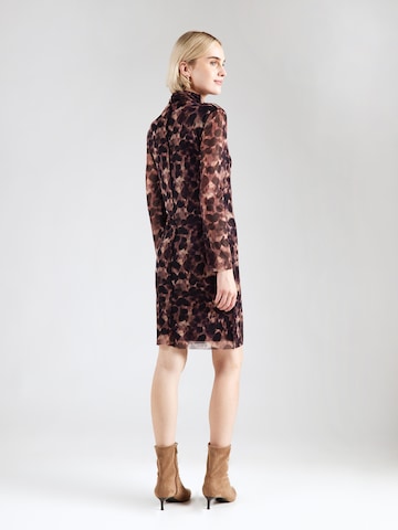 Cartoon Kleid in Braun