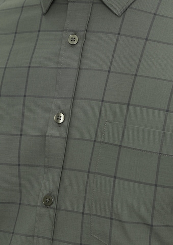 s.Oliver BLACK LABEL Regular fit Button Up Shirt in Green