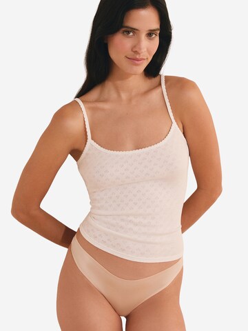 ETAM Thong 'Jeane' in Beige