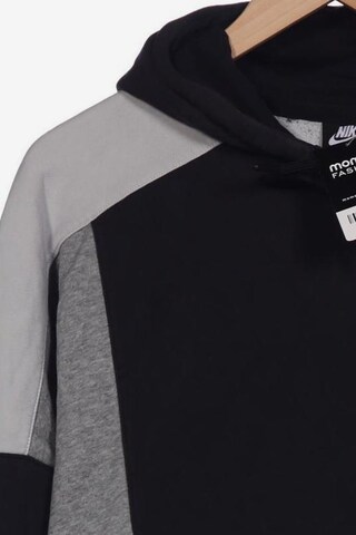 NIKE Sweatshirt & Zip-Up Hoodie in M in Black