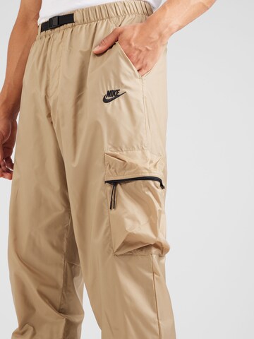 Nike Sportswear Tapered Cargobukser i grøn