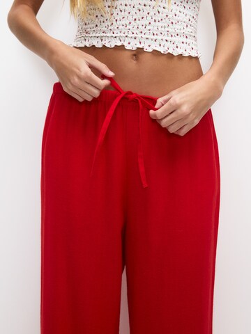 Pull&Bear Wide Leg Hose in Rot
