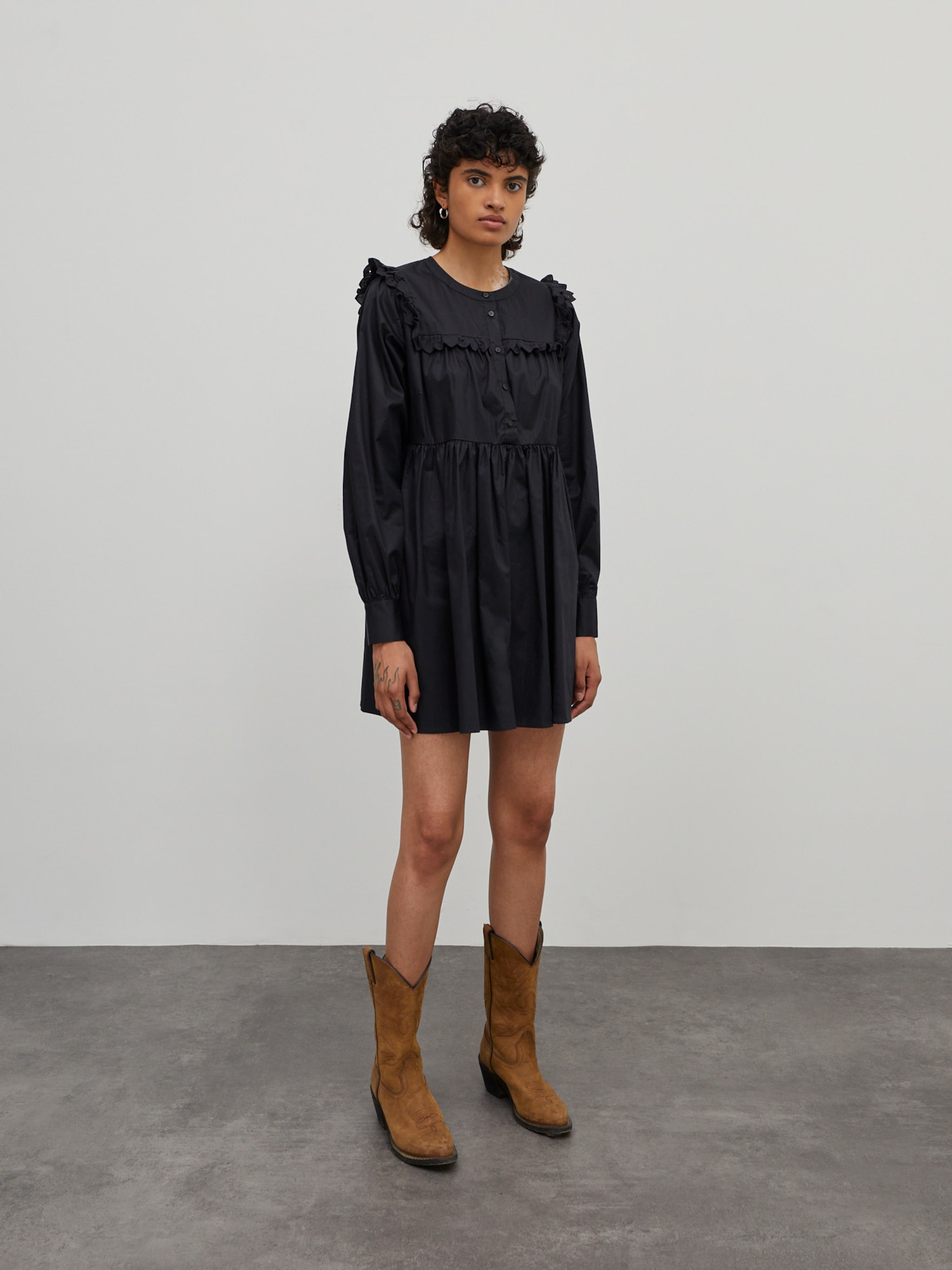 EDITED Produkte Kleid 'Camryn' schwarz