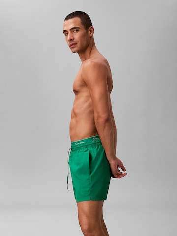 Calvin Klein Swimwear Regular Zwemshorts in Groen