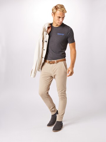 Hailys Men Slimfit Chinohousut 'Tom' värissä beige