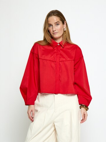 Peppercorn Koszulka 'Nikki' w kolorze czerwony: przód