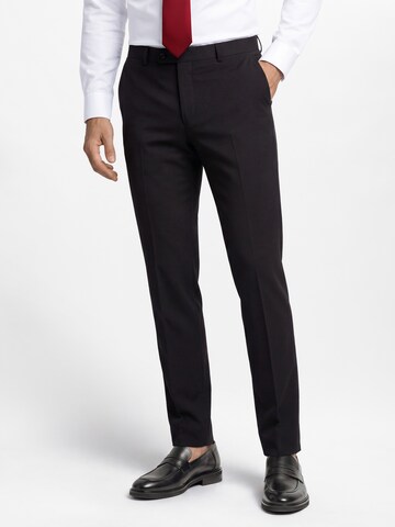 Regular Pantalon à plis Finshley & Harding en noir : devant