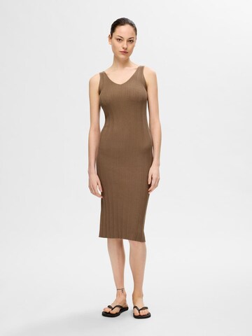 SELECTED FEMME Strikkjole 'Trixie' i brun