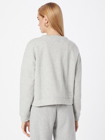 Sweat-shirt 'Chilli' PIECES en gris