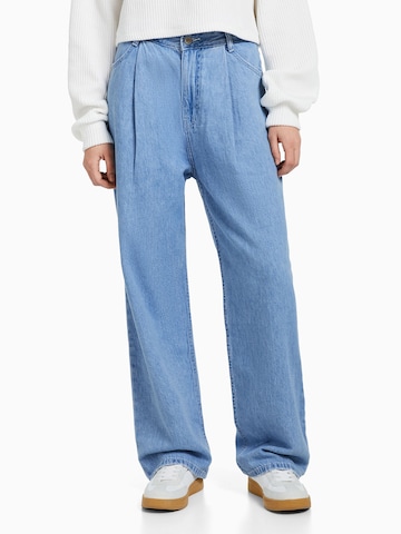 Bershka Wide leg Jeans in Blue: front