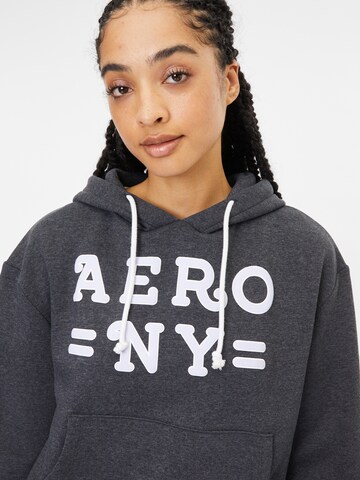 AÉROPOSTALE Sweatshirt in Grau