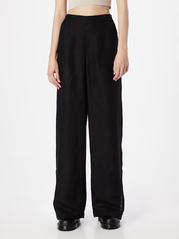 s.Oliver BLACK LABEL Loose fit Trousers in Black: front