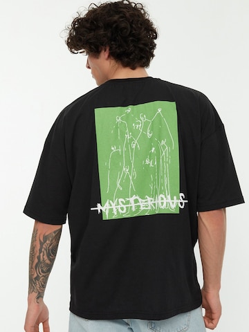 T-Shirt Trendyol en noir : devant