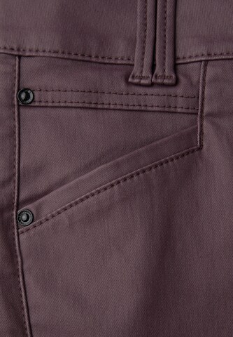 STREET ONE Slim fit Pants in Red