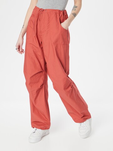 Cotton On Lużny krój Spodnie 'TOGGLE' w kolorze czerwony: przód