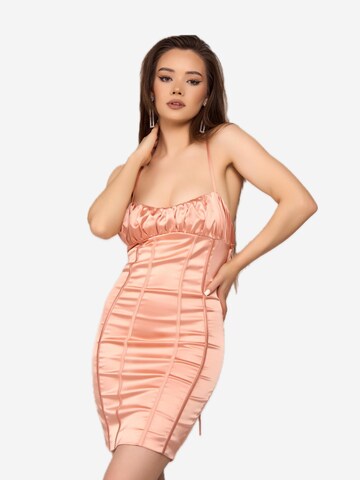 Arcinora Cocktail Dress in Pink: front