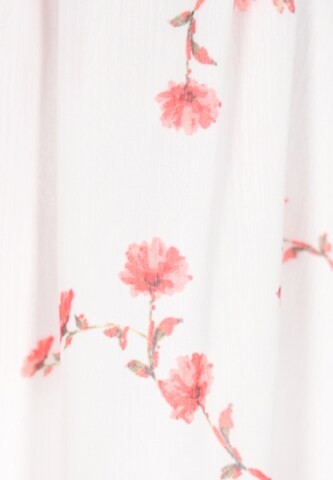 NAEMI - Blusa 'Fashion Look' em branco