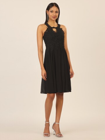 APART Kleid in Schwarz