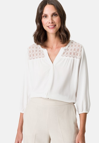 Camicia da donna di zero in bianco: frontale