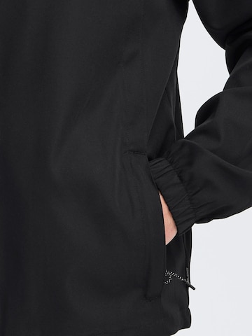 BLEND Übergangsjacke 'BHEFI' in Schwarz