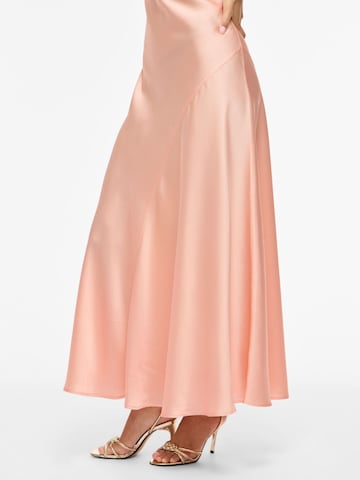 VILA Avondjurk 'VIBea' in Oranje