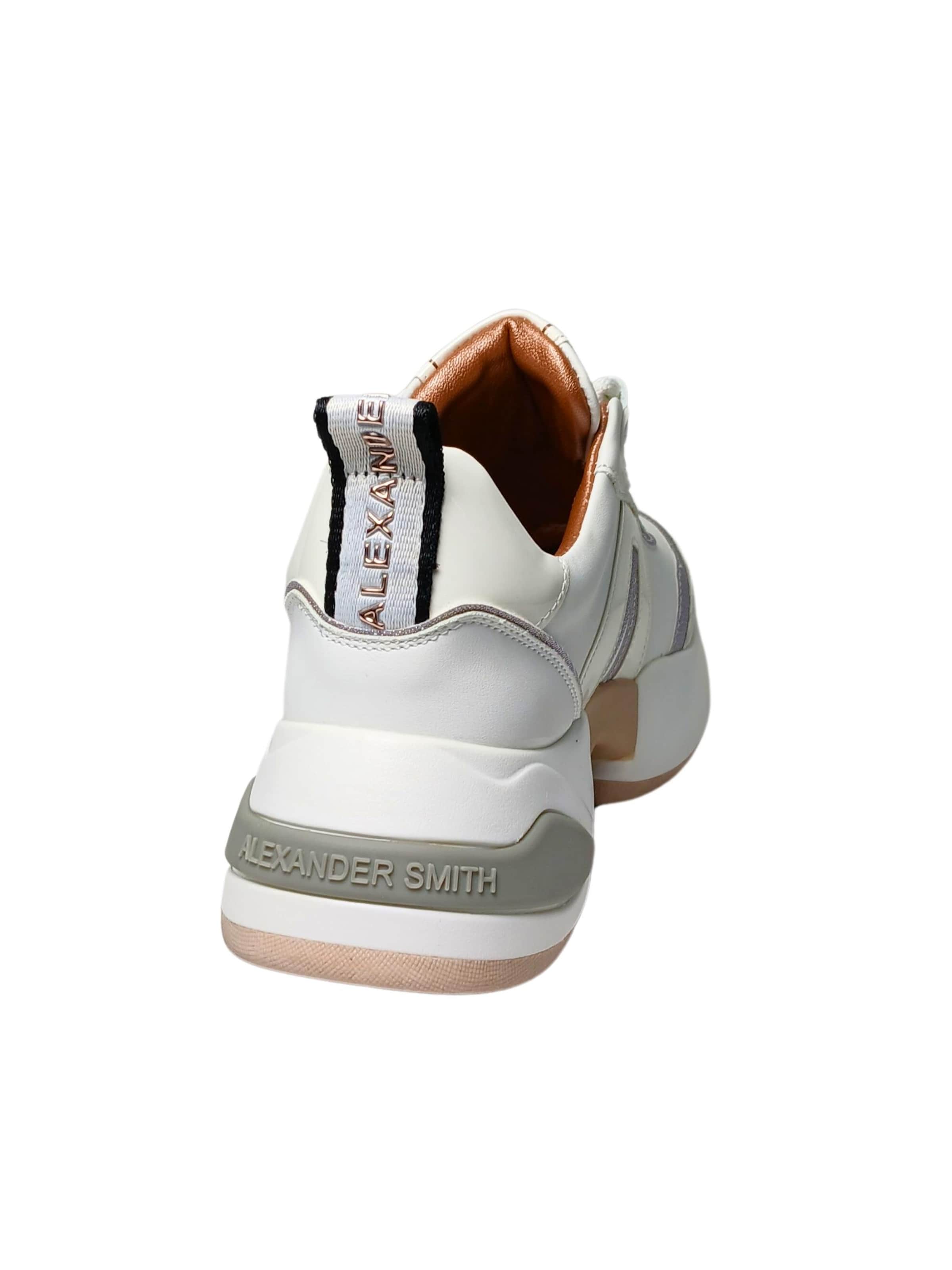 Baskets basses Alexander Smith en blanc