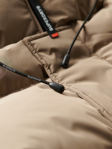 Superdry & Co Jacke in Beige