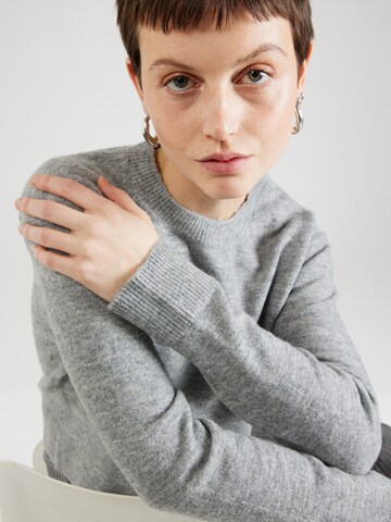 Pullover di WEEKDAY in grigio