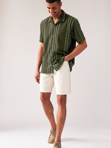 Next - Ajuste regular Camisa en verde