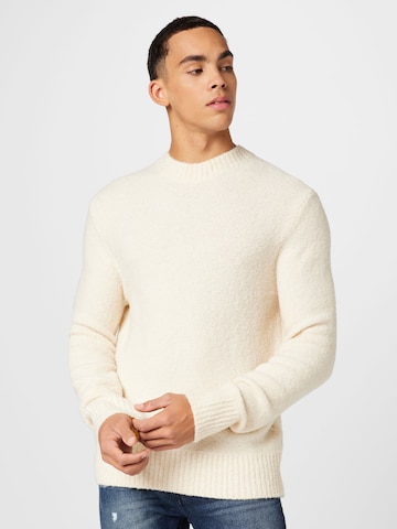 s.Oliver Sweater in White: front