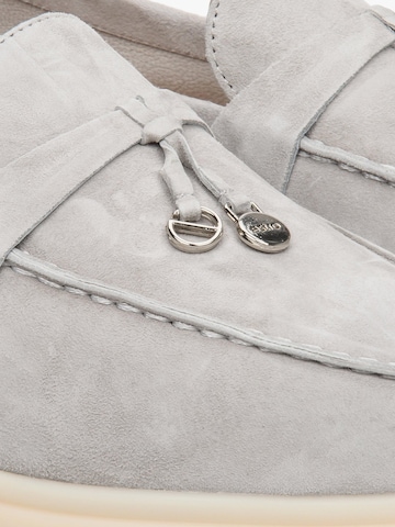 Mocassino '935-2' di Estro in grigio