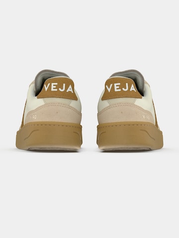 Veja Sneaker 'V-90' in Beige