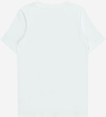 T-Shirt 'SOCCER BALL FA23' Nike Sportswear en blanc