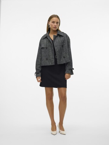 Veste mi-saison VERO MODA en noir