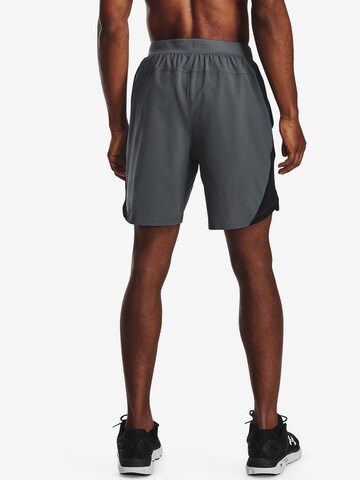 UNDER ARMOUR Regular Sportshorts 'Launch' in Grau