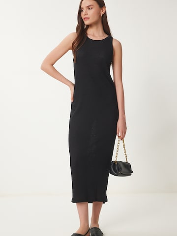 Robes en maille Happiness İstanbul en noir : devant
