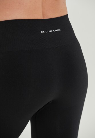 ENDURANCE Skinny Sportshorts 'Maidon' in Schwarz