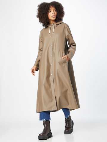 Stutterheim Raincoat in Grey: front