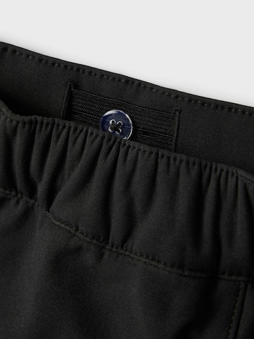 Regular Pantalon fonctionnel 'Alfa' NAME IT en noir