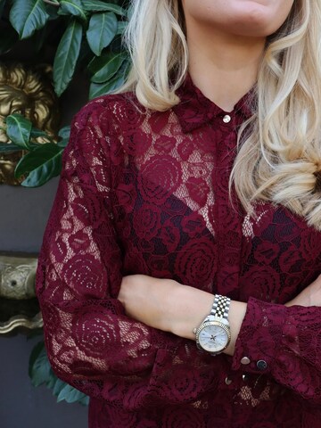 Liberte Essentiel Shirt ' LACY ' in Red