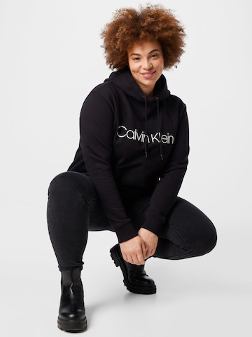 Sweat-shirt Calvin Klein Curve en noir