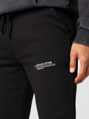 regular Pantaloni di WESTMARK LONDON in nero