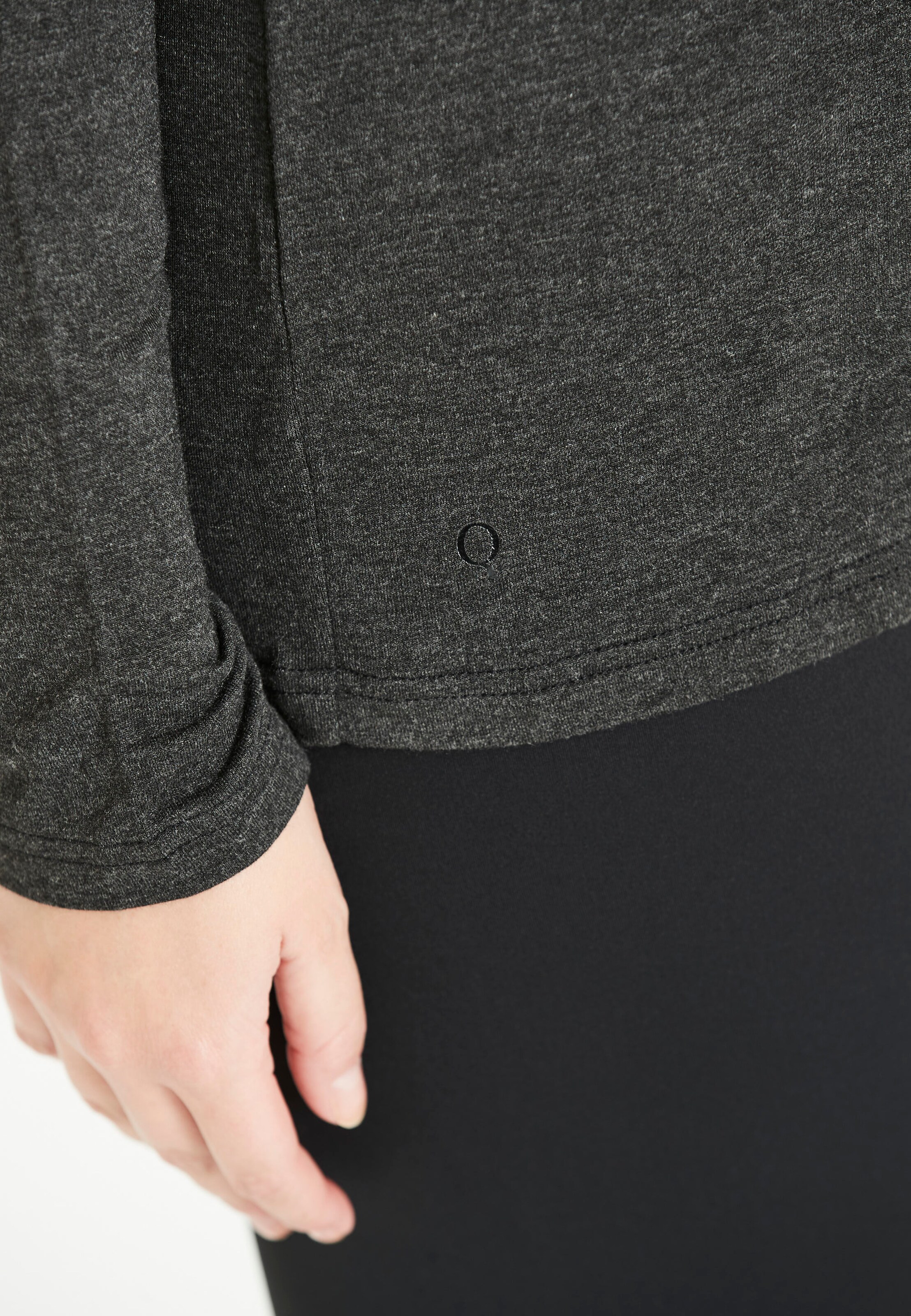 Q by Endurance Shirt 'Cihera' in Black